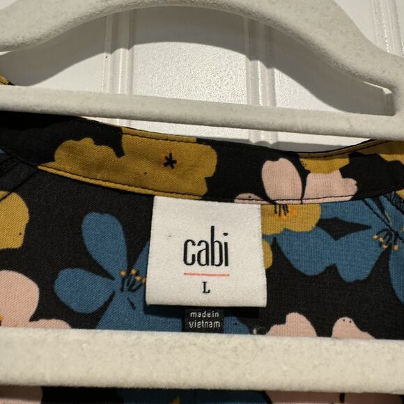 Cabi Floral Favorite Blouse Size Large - Picture 4 of 6